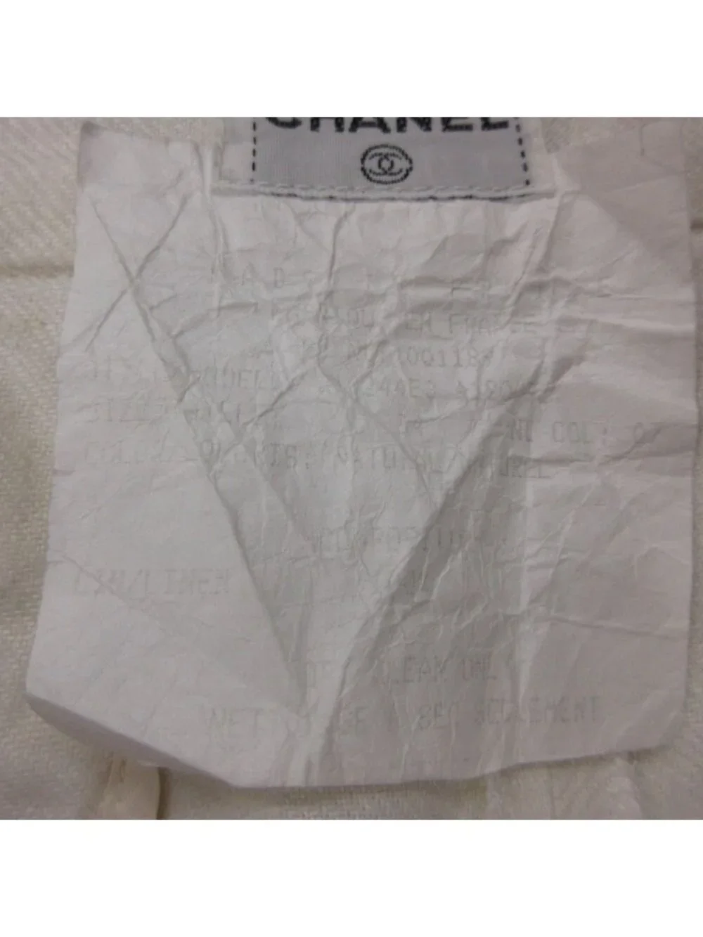 Chanel Shorts Linen 100% Gold Button CC Logo 2 Tuck White 24